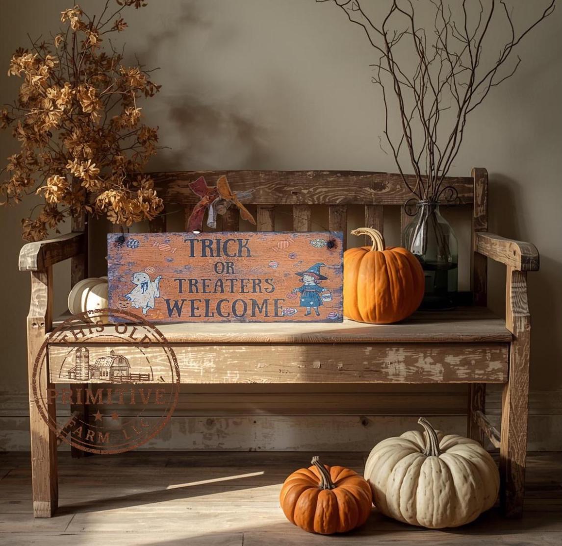 Primitive Halloween Wood Sign | Trick Treaters Welcome Folk Art (13 x 5)