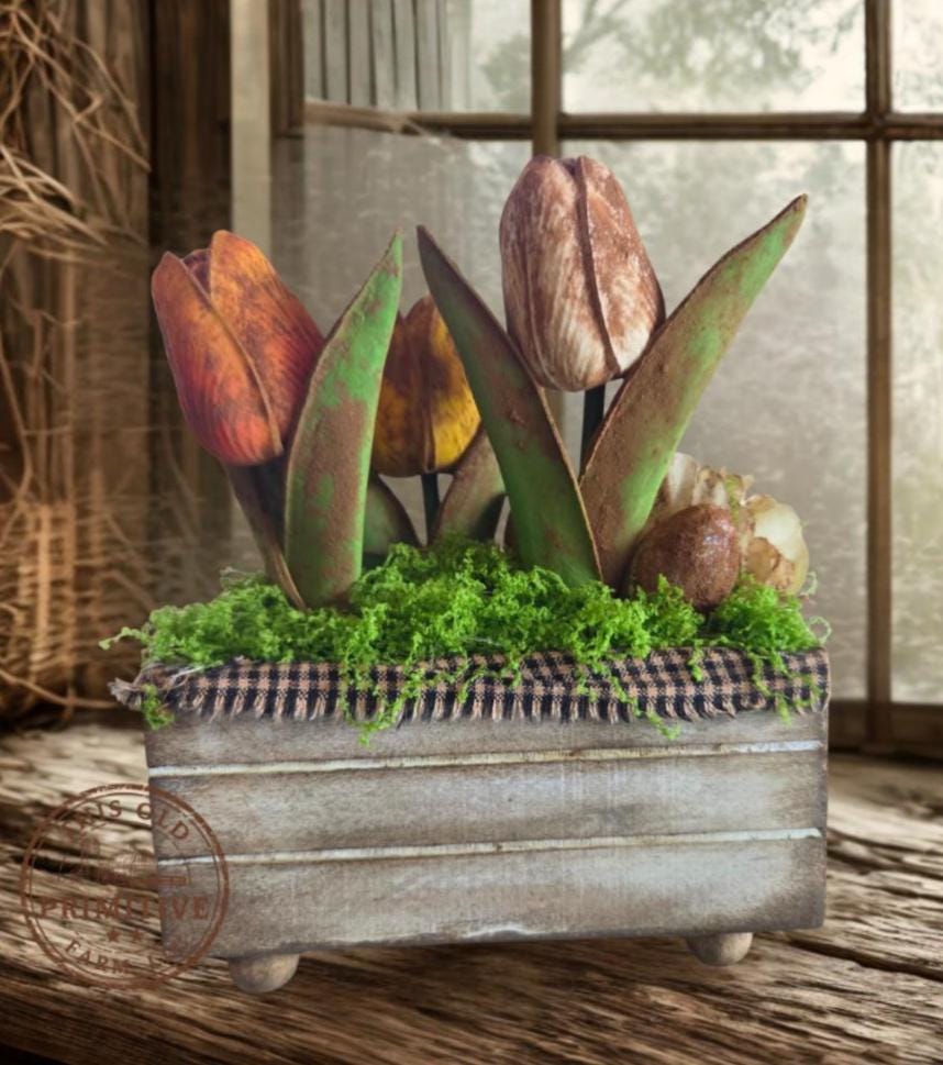 Spring Market Tulip Crate – Mini Primitive Mercantile Shelf Display – Farmhouse Easter Decor