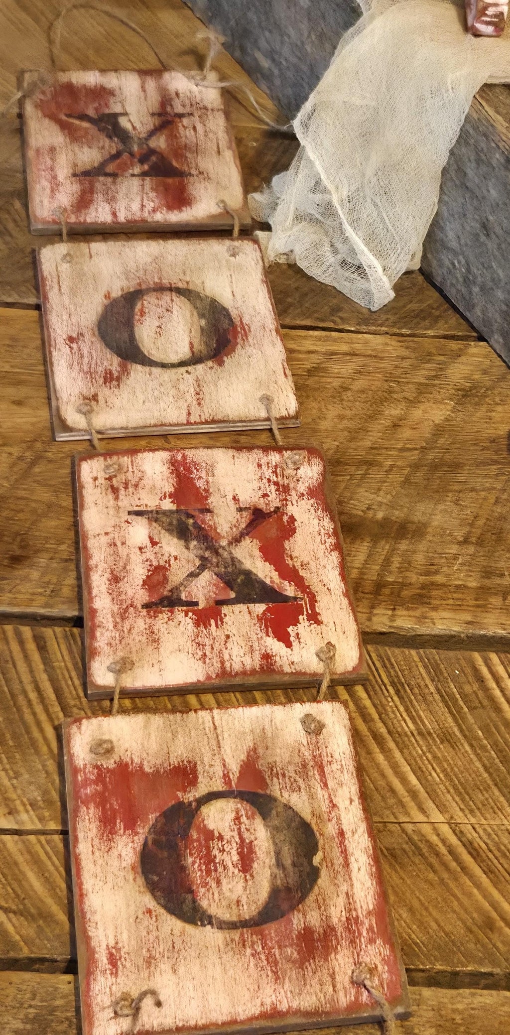 XO XO Valentine Wood Hanging Sign | Hand Painted Primitive Farmhouse Decor | Rustic Valentine Wall or Shelf Decor