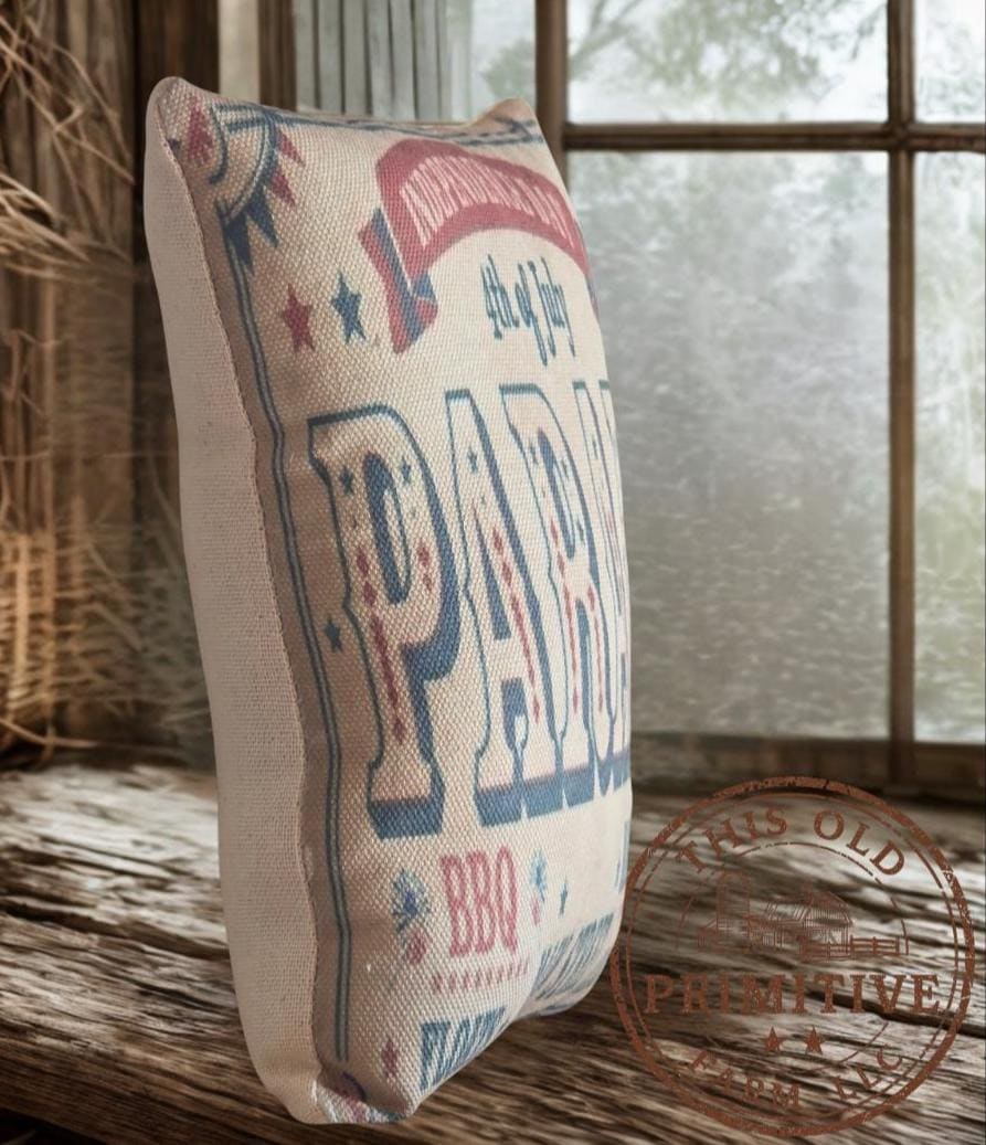 Primitive Farmhouse Pig Shelf Sitter | Patriotic 4th of July Parade Decor