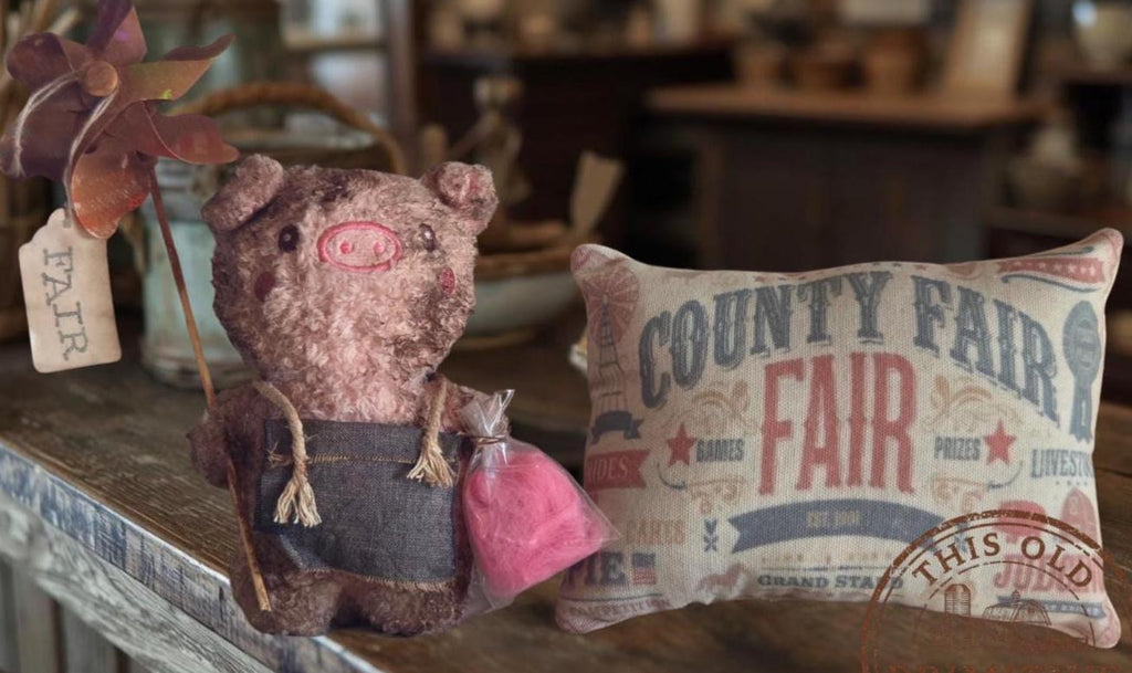 Primitive Farmhouse Pig Shelf Sitter | County Fair Nostalgic Patriotic Decor