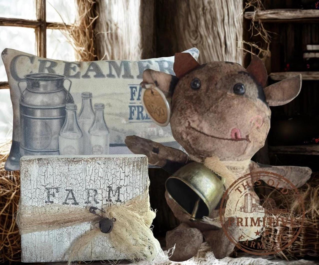 Primitive Farmhouse Cow Shelf Sitter, Grunged Barn Decor, Rustic Farm Fresh Accent