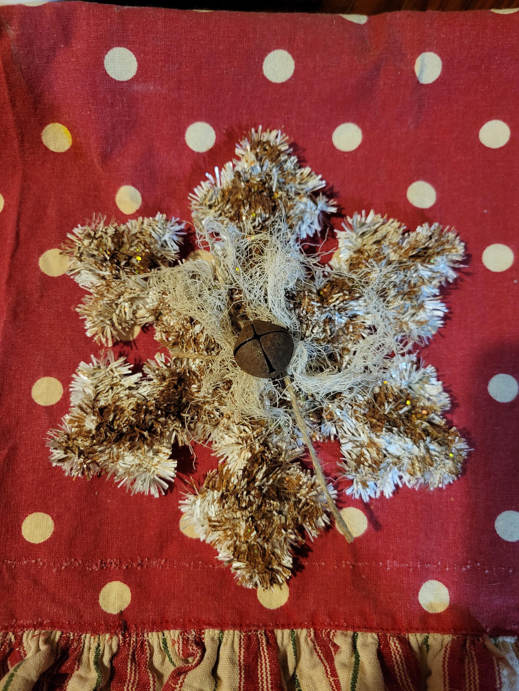 Vintage Inspired Tinsel Snowflake Ornie, Rusty Jingle Bell, Christmas Bowl Filler. Set of 3