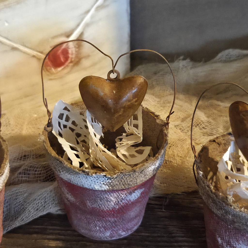 Primitive Valentine Peat Pots Set | Hand Painted Aged Rustic Decor, Rusty Hearts