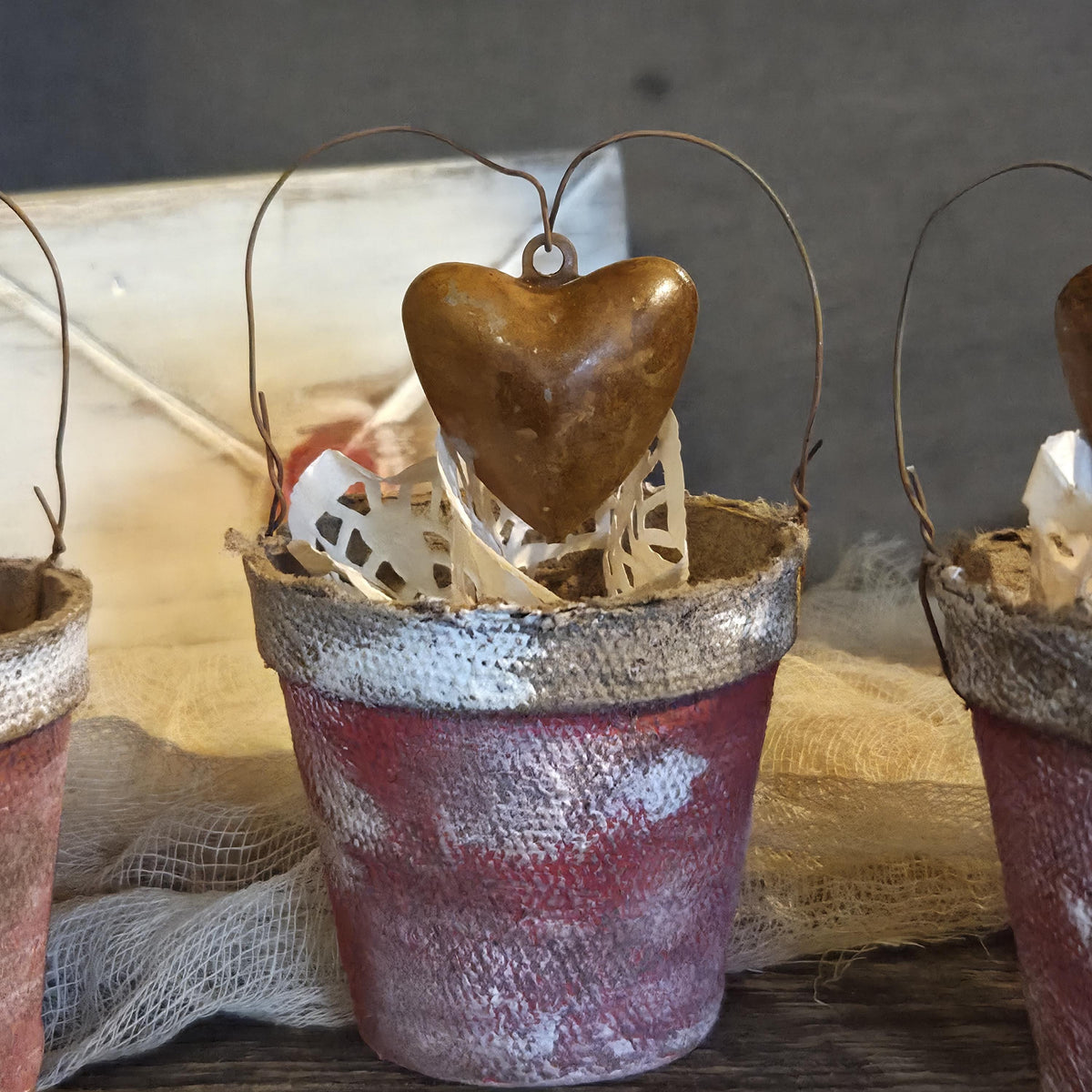 Primitive Valentine Peat Pots Set | Hand Painted Aged Rustic Decor, Rusty Hearts