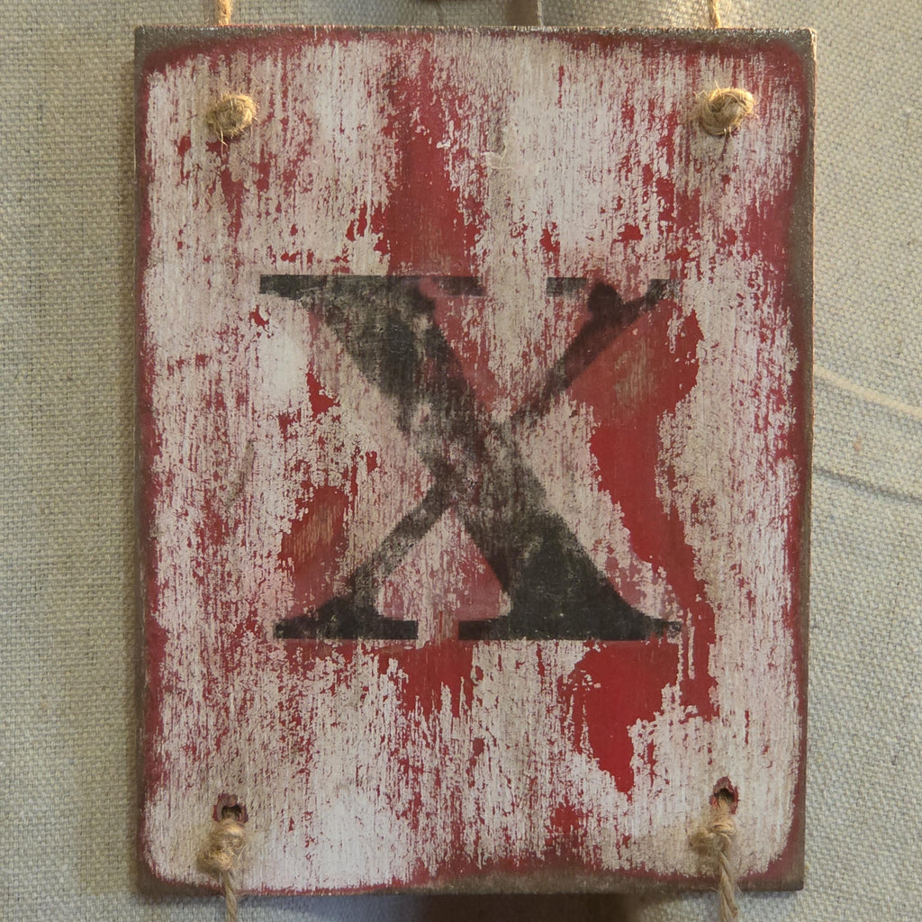 XO XO Valentine Wood Hanging Sign | Hand Painted Primitive Farmhouse Decor | Rustic Valentine Wall or Shelf Decor