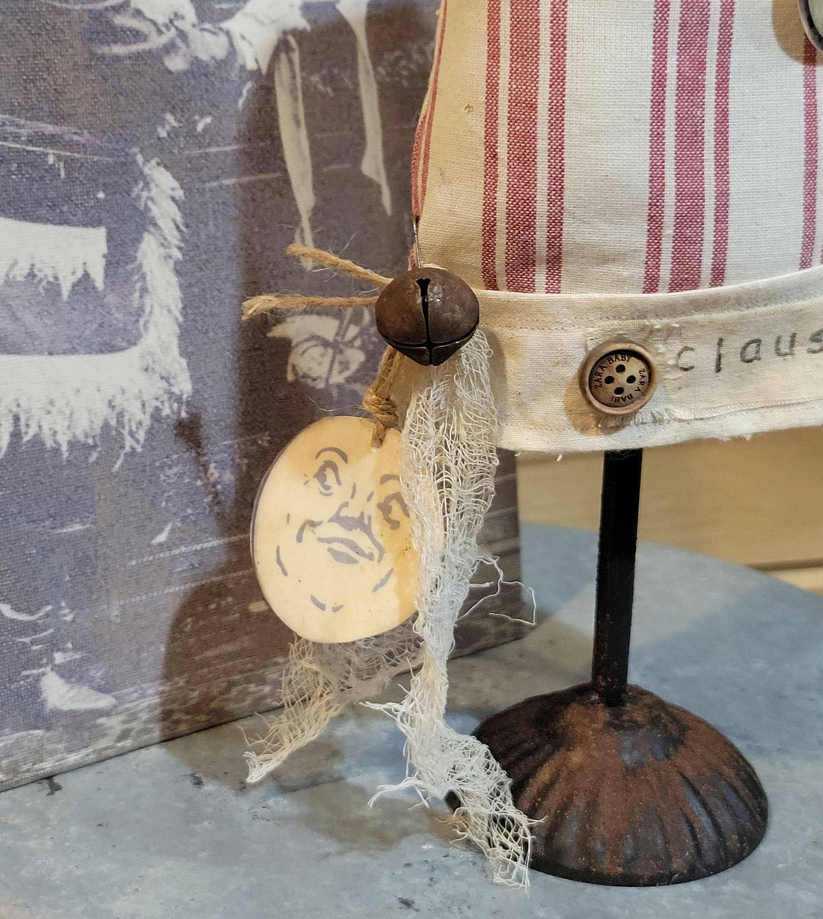 Primitive Farmhouse Christmas Santa Night Cap Stand: Man on Moon, Ho Tag (5x11")