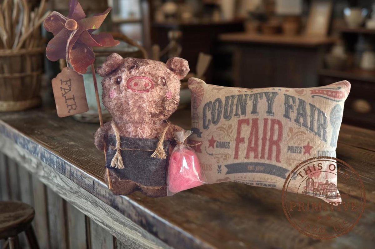 Primitive Farmhouse Pig Shelf Sitter | County Fair Nostalgic Patriotic Decor