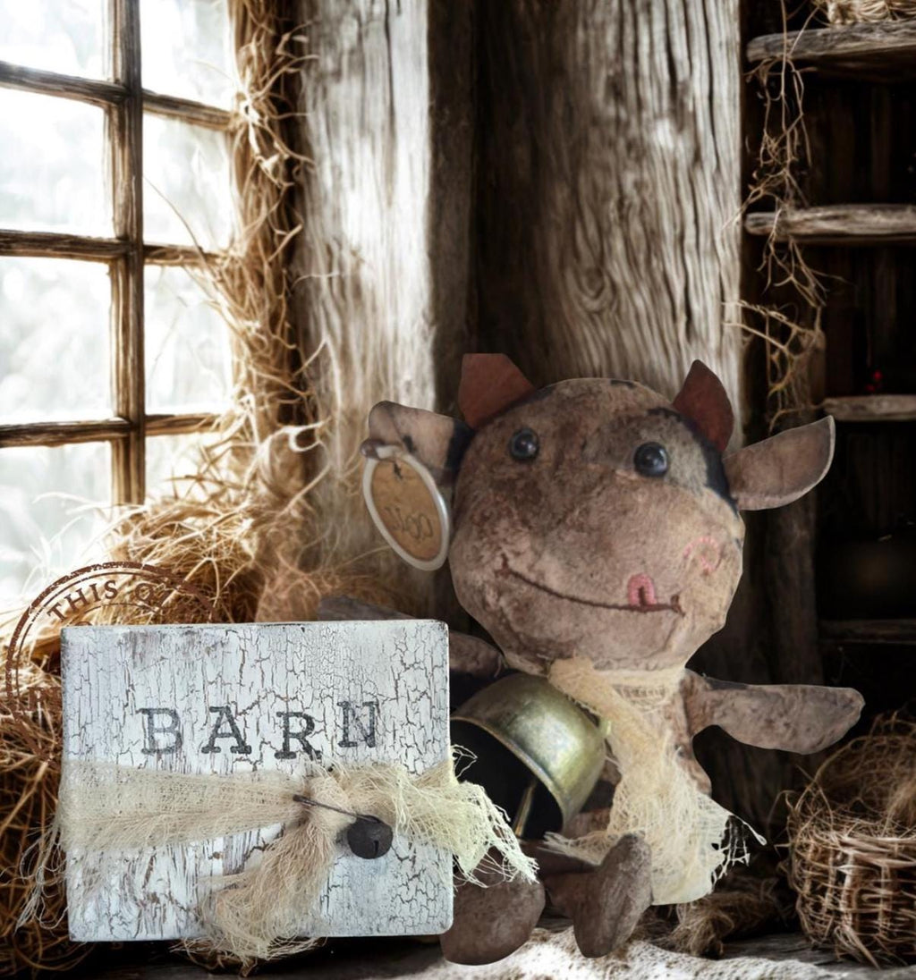 Primitive Farmhouse Cow Shelf Sitter, Grunged Barn Decor, Rustic Farm Fresh Accent