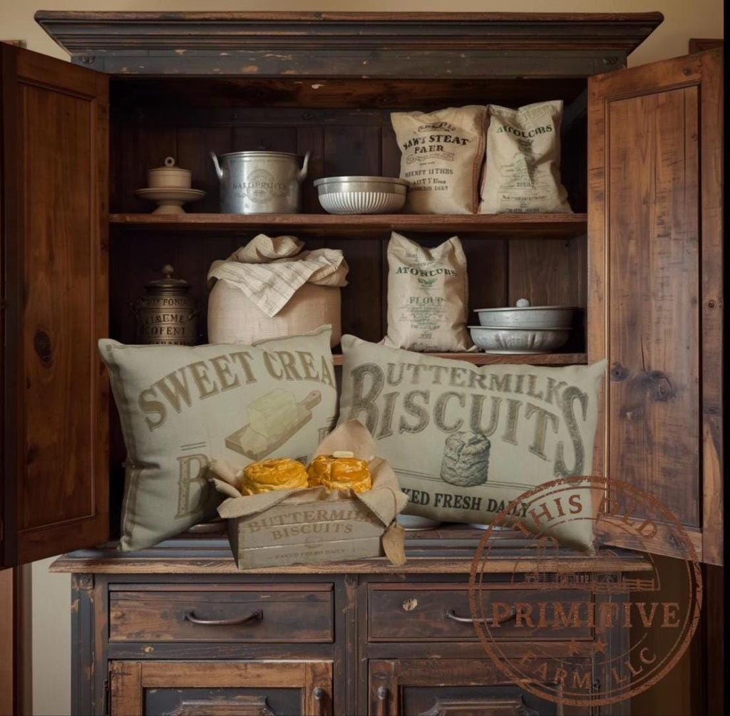 Primitive Faux Biscuit Crate Display: Hand-Sculpted Buttermilk Biscuits with Butter, Rustic Farmhouse Kitchen Decor