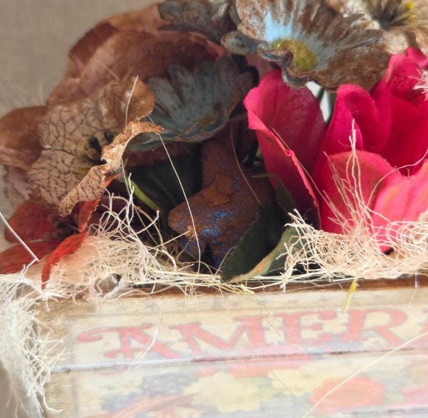 Primitive Americana Crate Display | Rustic Farmhouse Patriotic Floral Decor