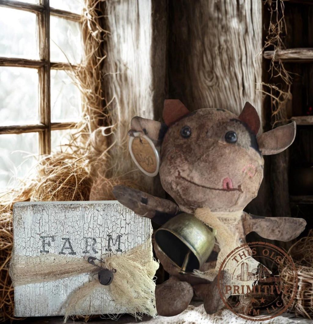 Primitive Farmhouse Cow Shelf Sitter, Grunged Barn Decor, Rustic Farm Fresh Accent