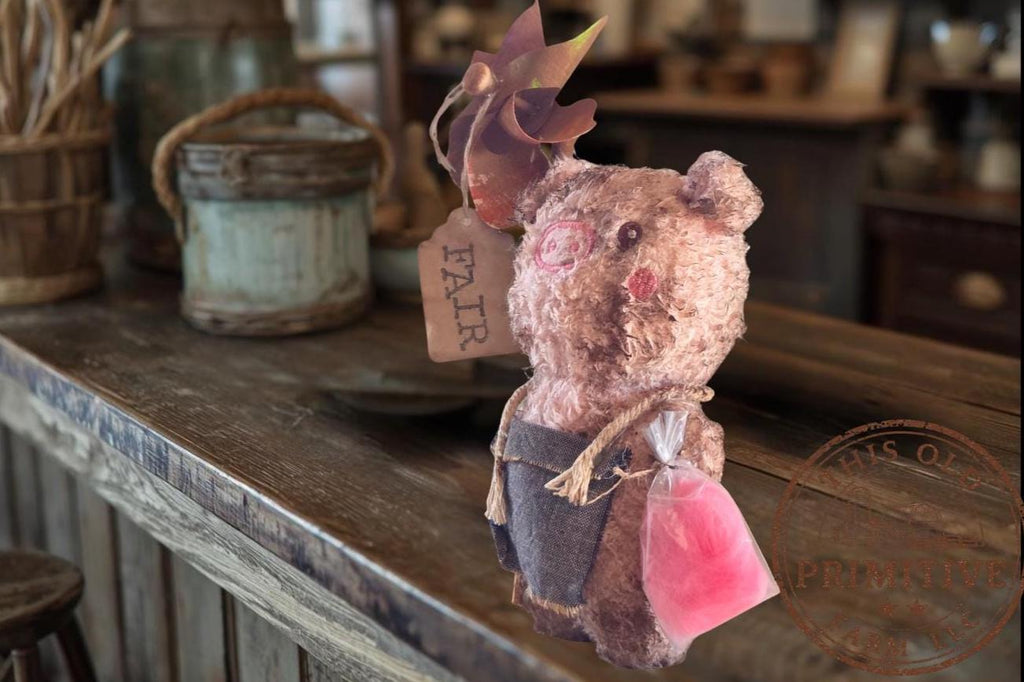 Primitive Farmhouse Pig Shelf Sitter | County Fair Nostalgic Patriotic Decor