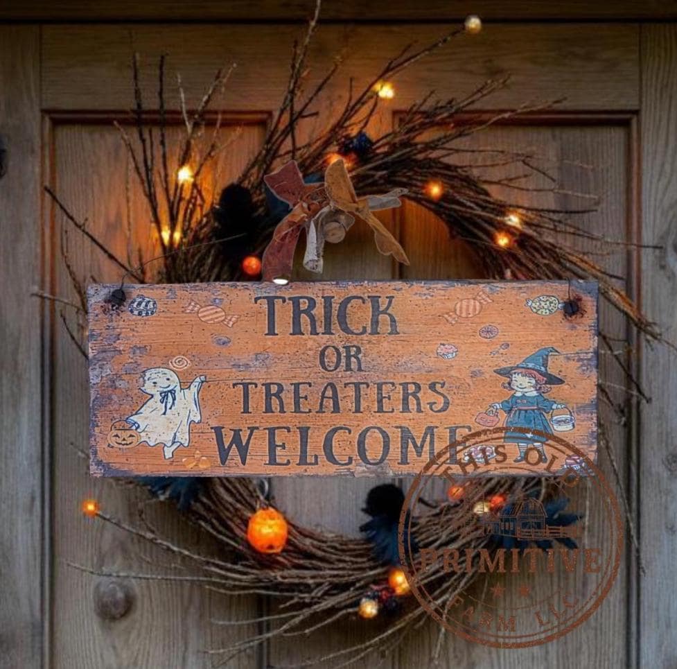 Primitive Halloween Wood Sign | Trick Treaters Welcome Folk Art (13 x 5)