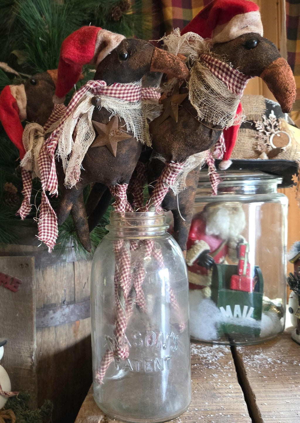 Santa Crow Poke, Handmade Christmas Crow, 14 Inch Primitive Folk Art Crow, Rustic Farmhouse Christmas Decor, Holiday Shelf Sitter