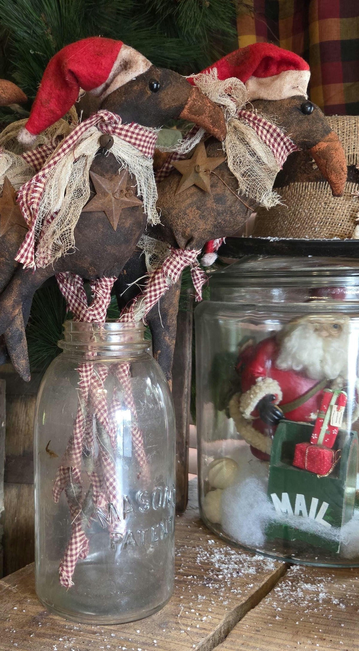 Santa Crow Poke, Handmade Christmas Crow, 14 Inch Primitive Folk Art Crow, Rustic Farmhouse Christmas Decor, Holiday Shelf Sitter